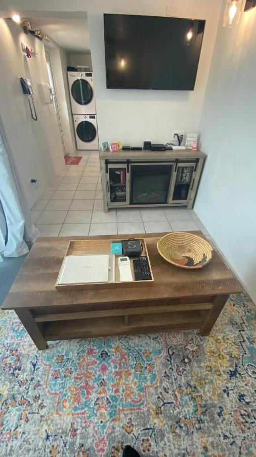 Sunset Paradise Oceanview 1-Bedroom Holiday Home Walking Distance To Beaches & Railway Trail Hamilton City Luaran gambar